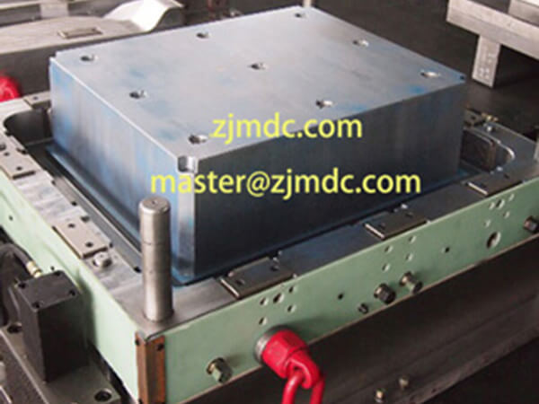 SMC enclosure mold